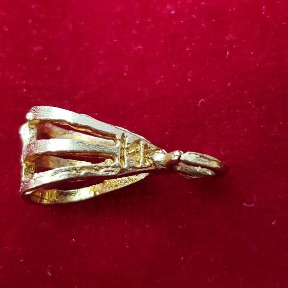 Jewelry - 14k Solid Gold Pendant